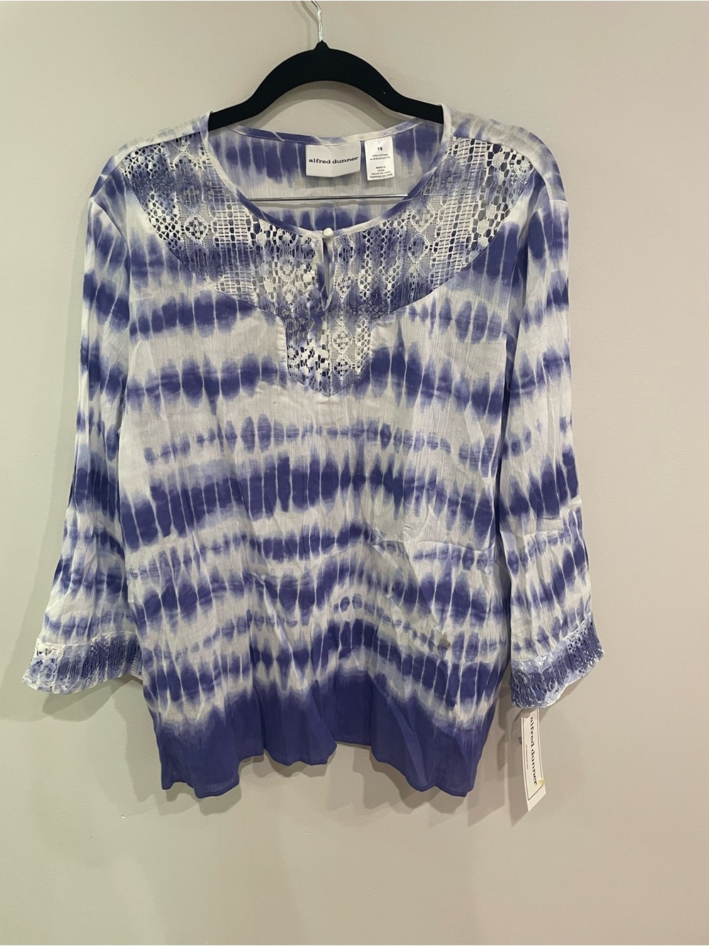 Alfred Dunner Tie Dye Tunic Top Size 14 Blue White 3/4 Sleeve Crochet Trim BOHO